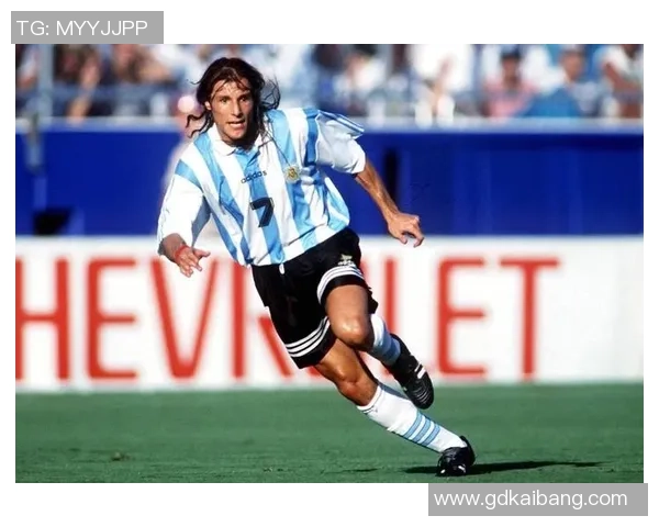 17号球星足球明星是谁 盘点足坛17号球衣传奇人物及其辉煌成就