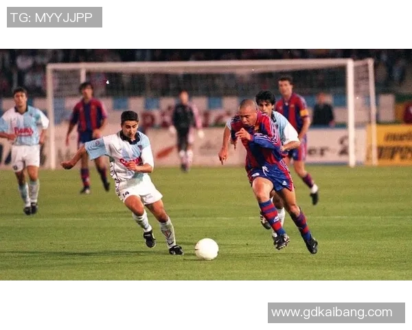 80年代足球巨星风云再现 世界足坛的传奇时刻与辉煌岁月