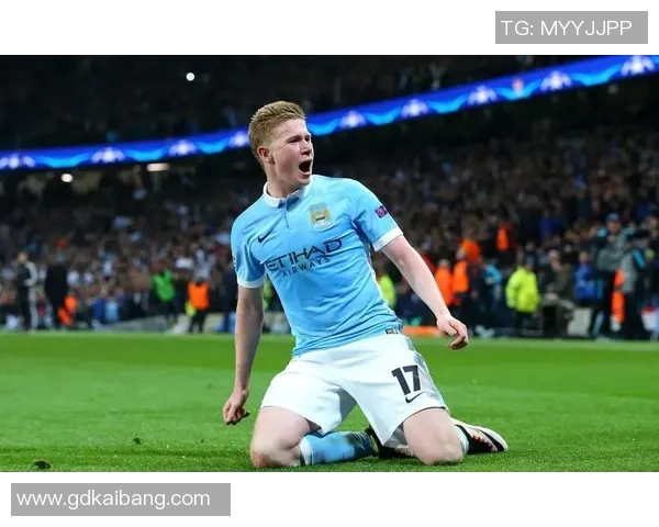 历史足球巨星人物传记:他们如何塑造了现代足球的辉煌篇章 历史足球巨星人物传记:他们如何塑造了现代足球的辉煌篇章