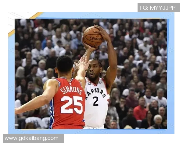 足坛巨星辉煌历程全面盘点见证传奇球员荣耀时刻 足坛巨星辉煌历程全面盘点见证传奇球员荣耀时刻